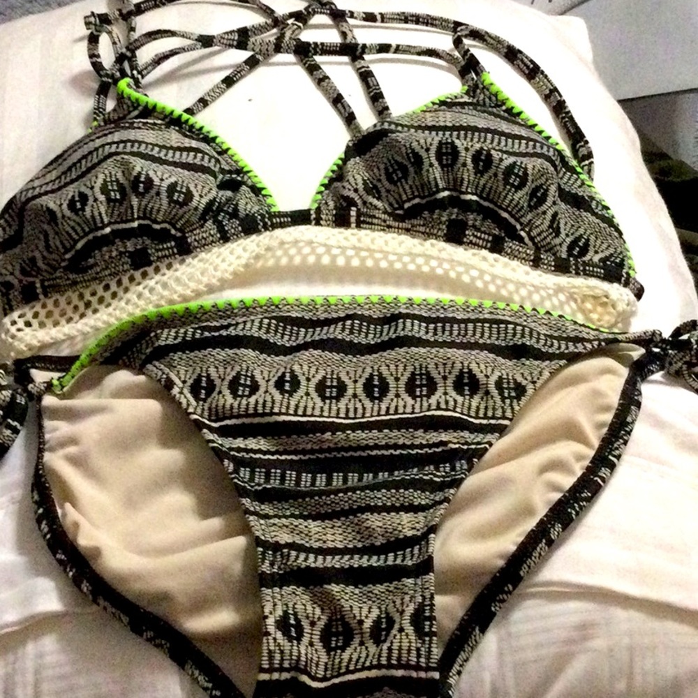 Swimming suit